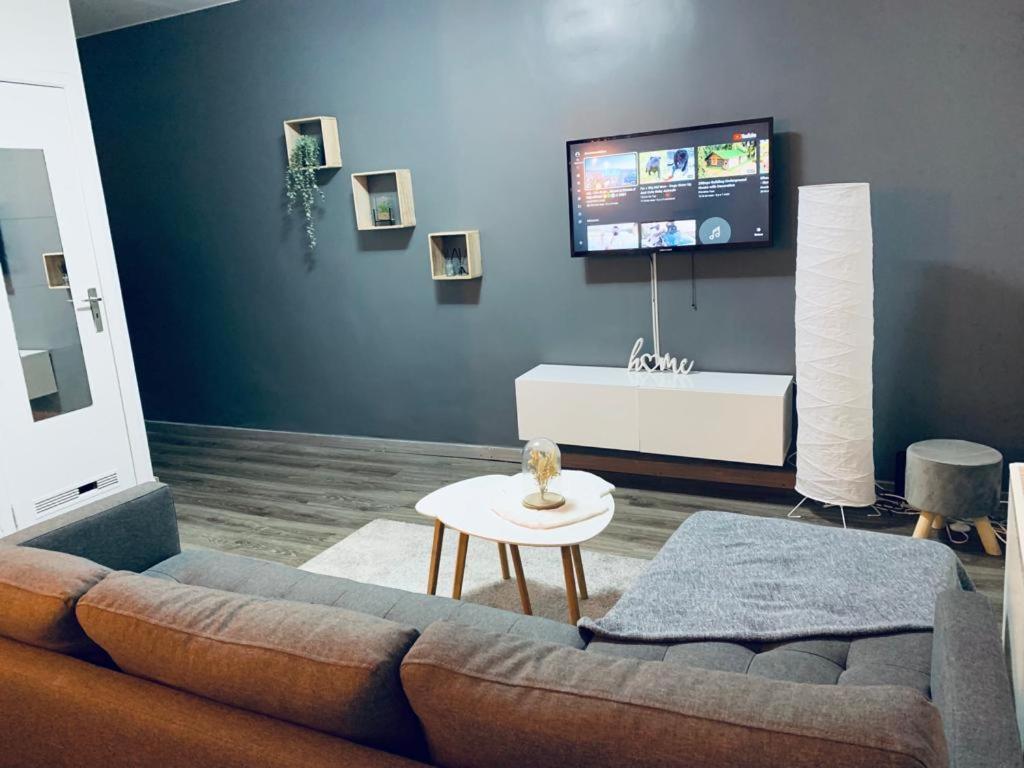 Appartement Cosy Et Chaleureux Avec Jacuzzi ซีราริง ภายนอก รูปภาพ