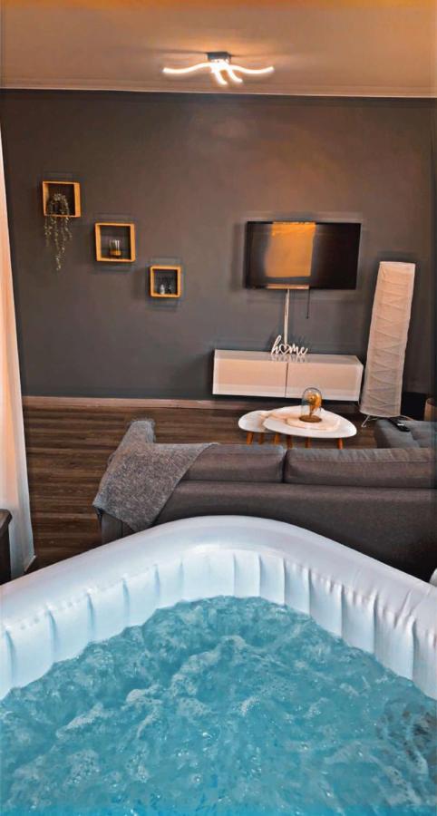 Appartement Cosy Et Chaleureux Avec Jacuzzi ซีราริง ภายนอก รูปภาพ